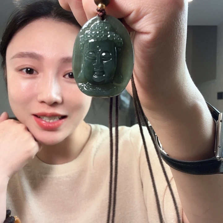 紫***果蛇纹石玉未镶嵌颈饰