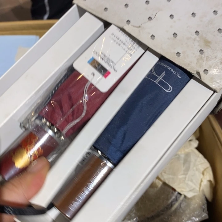 瓷片牛****。冠希回流中古默认微瑕