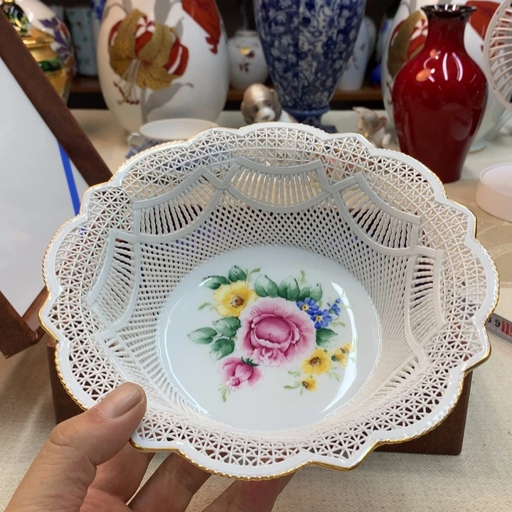 紫砂金瓷阁精品瓷器店