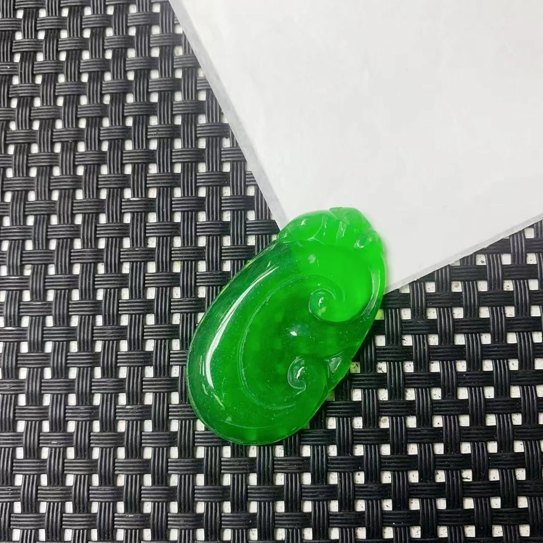 [石矿]A1196透绿老如意吊坠