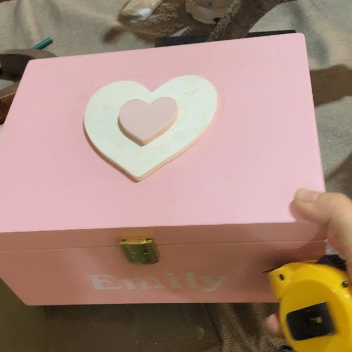 陶瓷花瓶部分（微瑕）