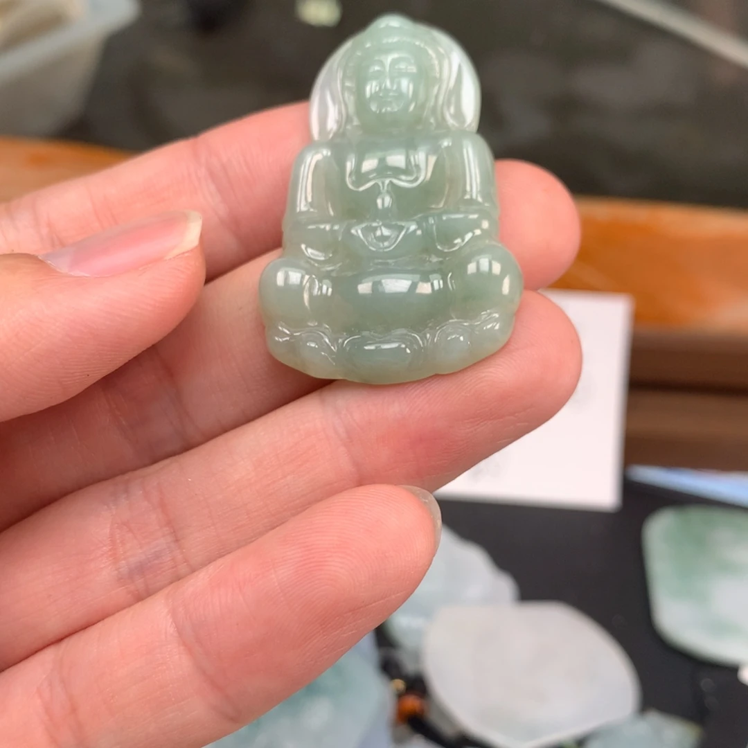 翡翠未镶嵌颈饰福利