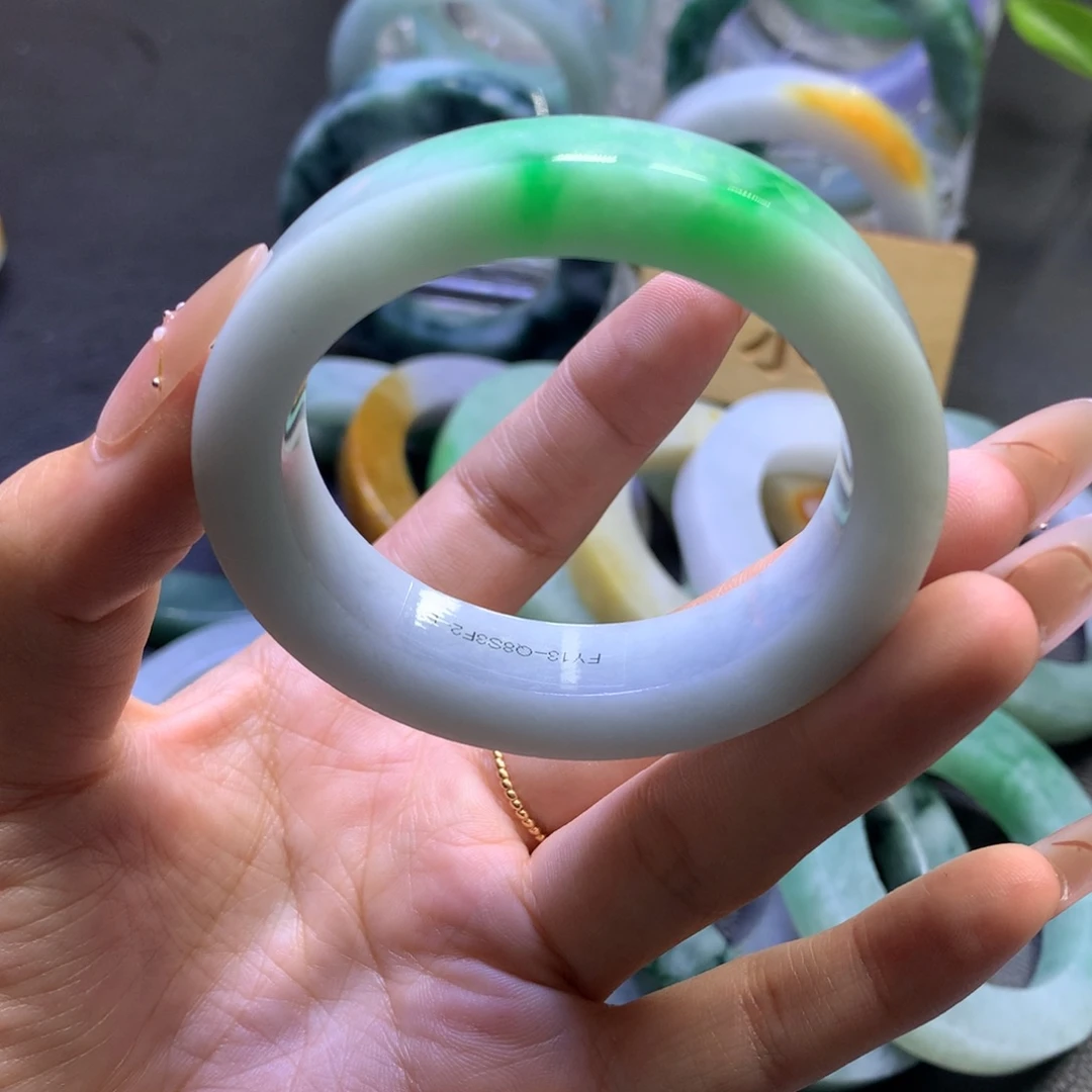 未镶嵌翡翠定制翡翠子*