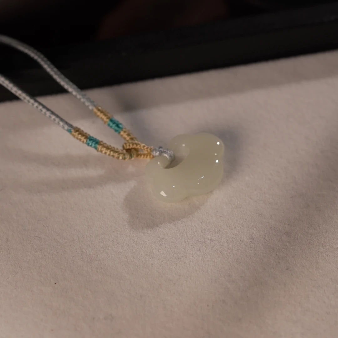 【小池专属】和田玉蜂蜜水小锁吊坠 17*23*6 XCC1045