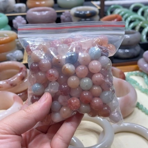 未镶嵌手镯石英质玉