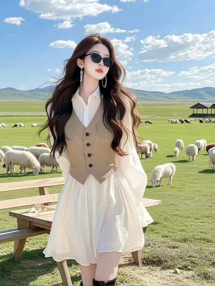 2025春装新款法式高级感漂亮独特气质海边度假白色假两件连衣裙子