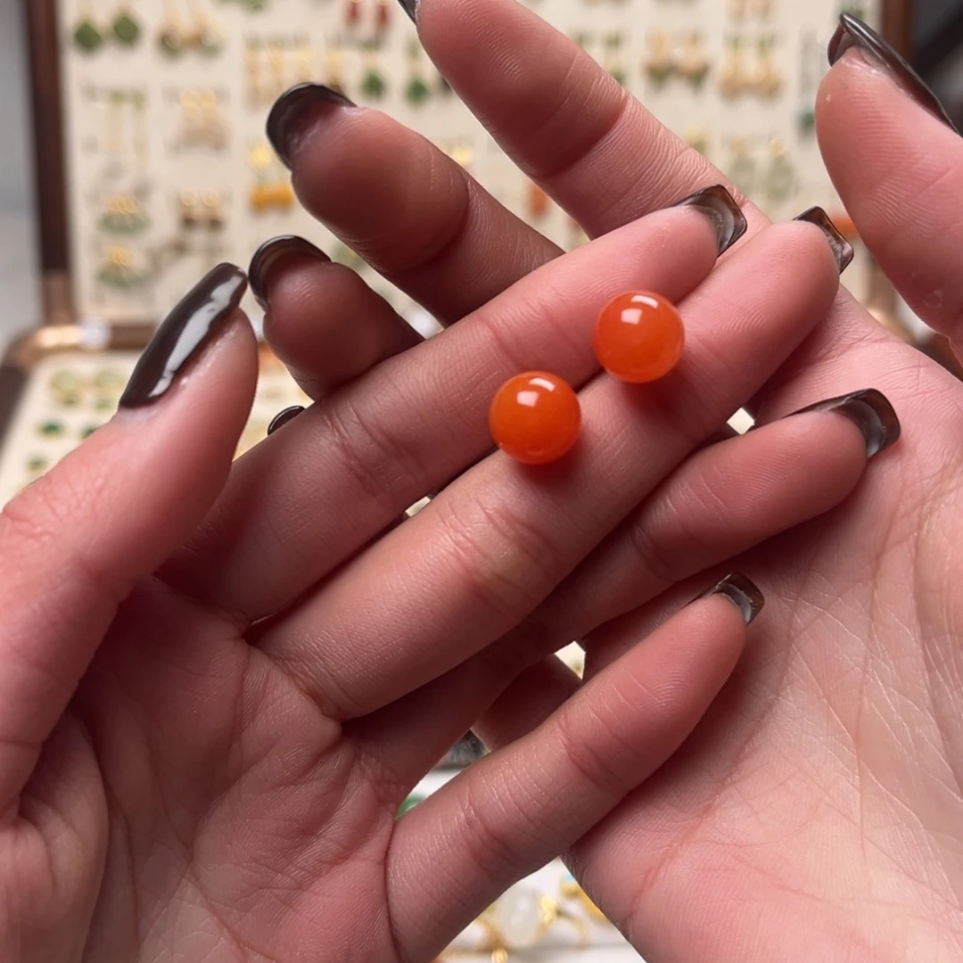 和田玉未镶嵌耳饰