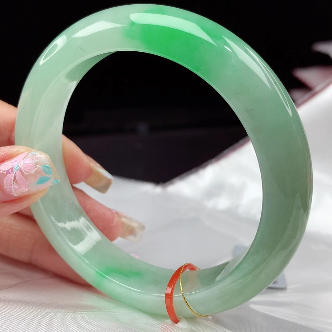 翡翠手镯未镶嵌58圈4113