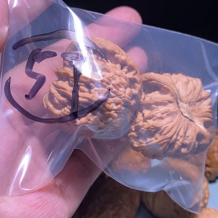 文玩核桃把件57的的一