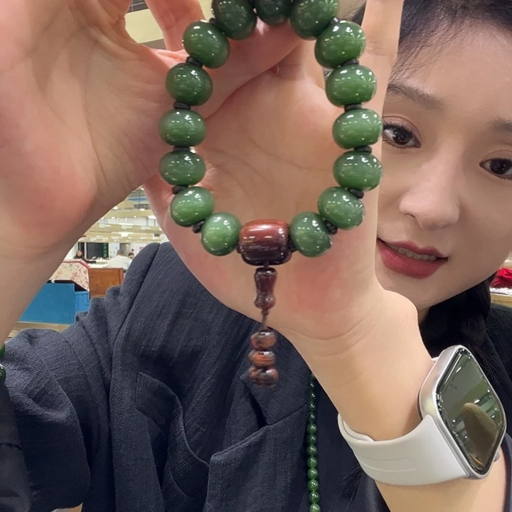 顺***然和田玉未镶嵌手链