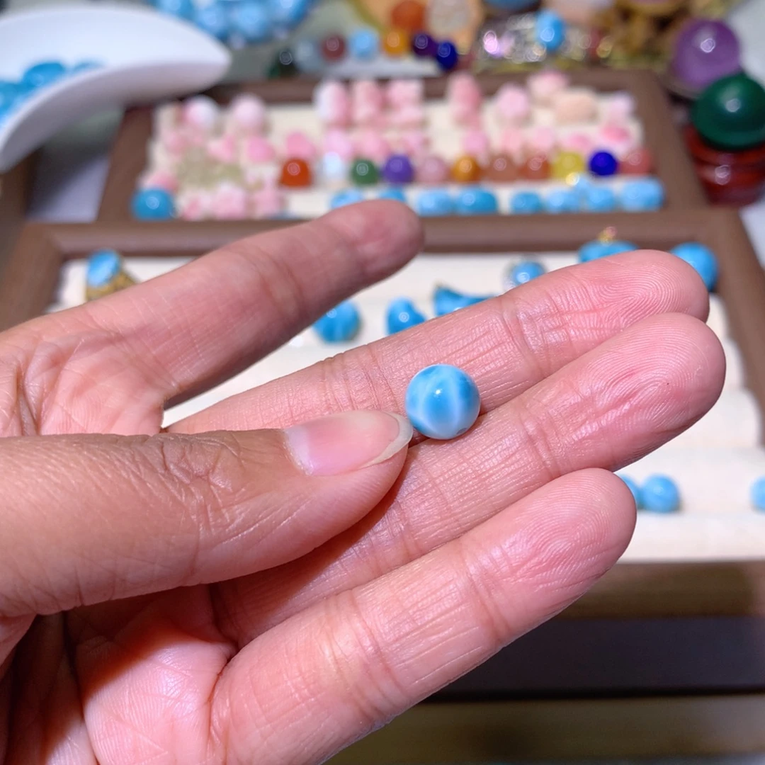 W***一针钠钙石未镶嵌手饰