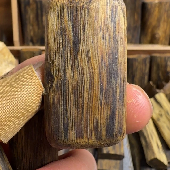 沉香碎屑沉香奇楠6.3克