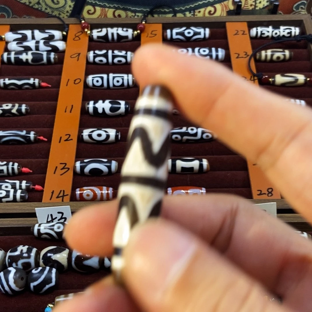玛瑙/玉髓颈饰合金