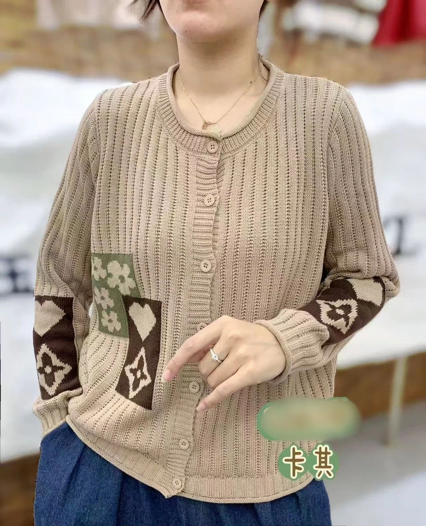 棉线针织桃心花大码显瘦开衫