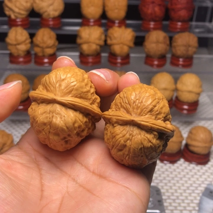 文玩核桃把件14九五玄铁