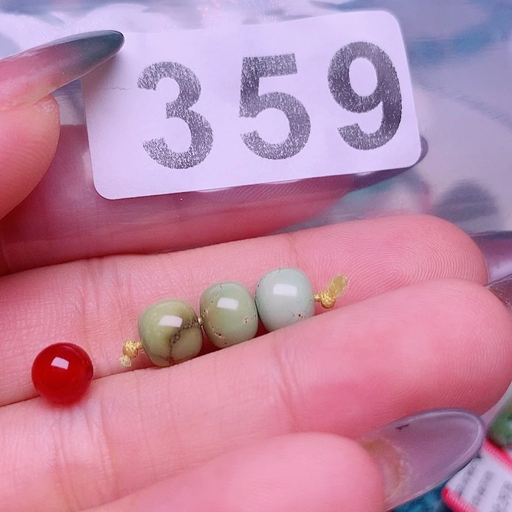 未镶嵌南红玛瑙珠宝奇石