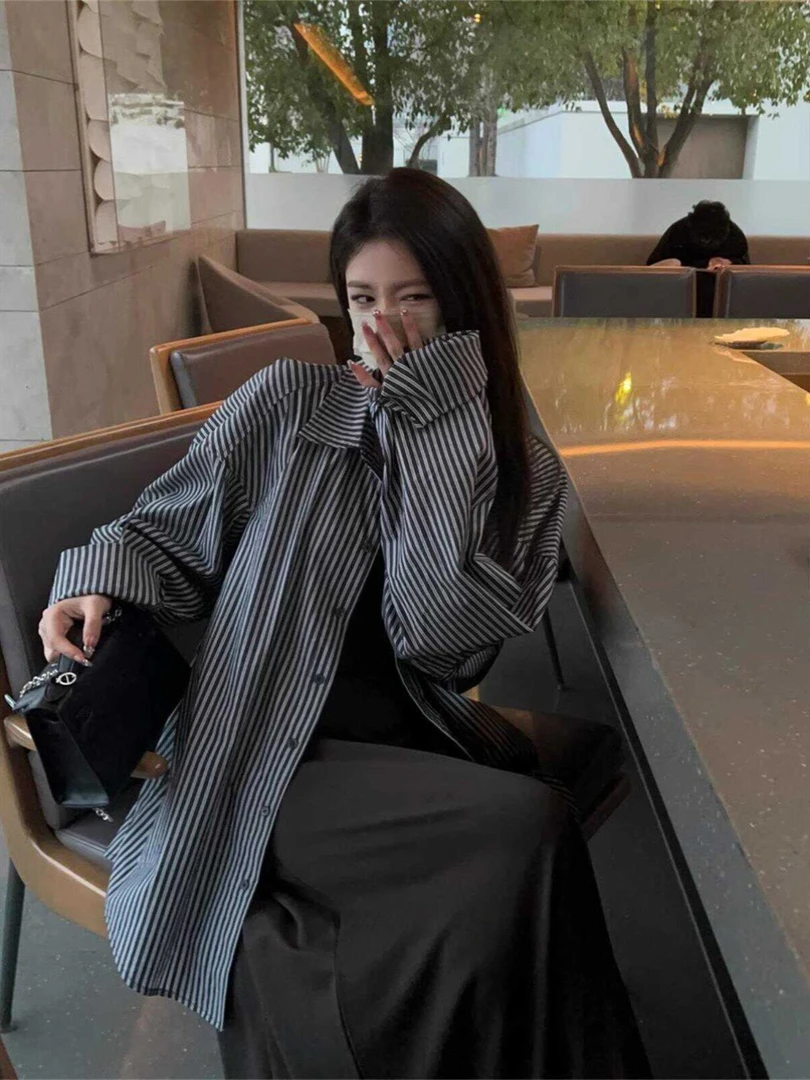 复古廓形条纹防晒衬衫外套女2025夏季韩系宽松深灰色衬衣长袖上衣
