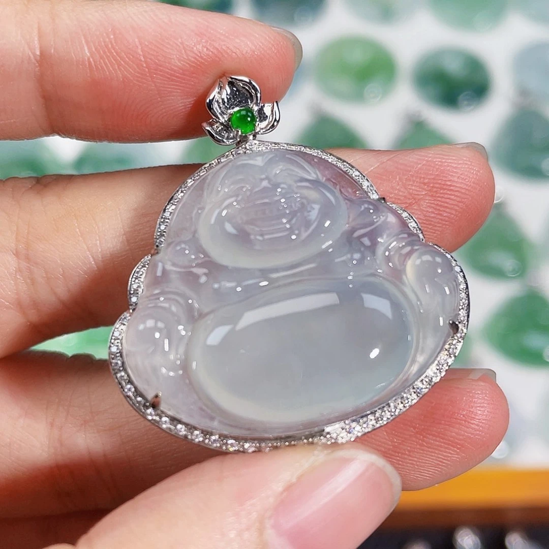 颈饰18K金镶嵌翡翠吊坠