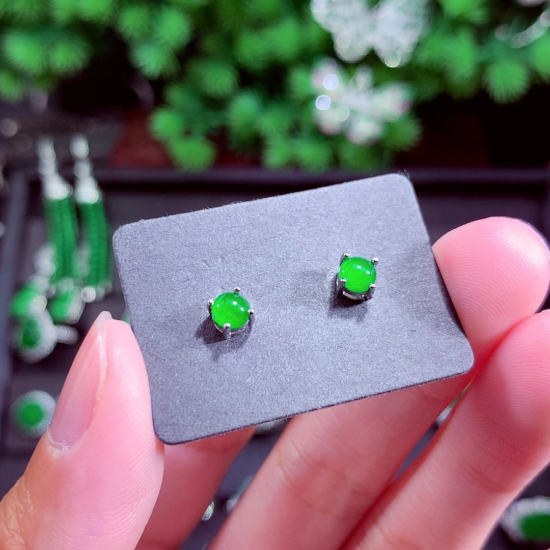 颈饰未镶嵌翡翠天然