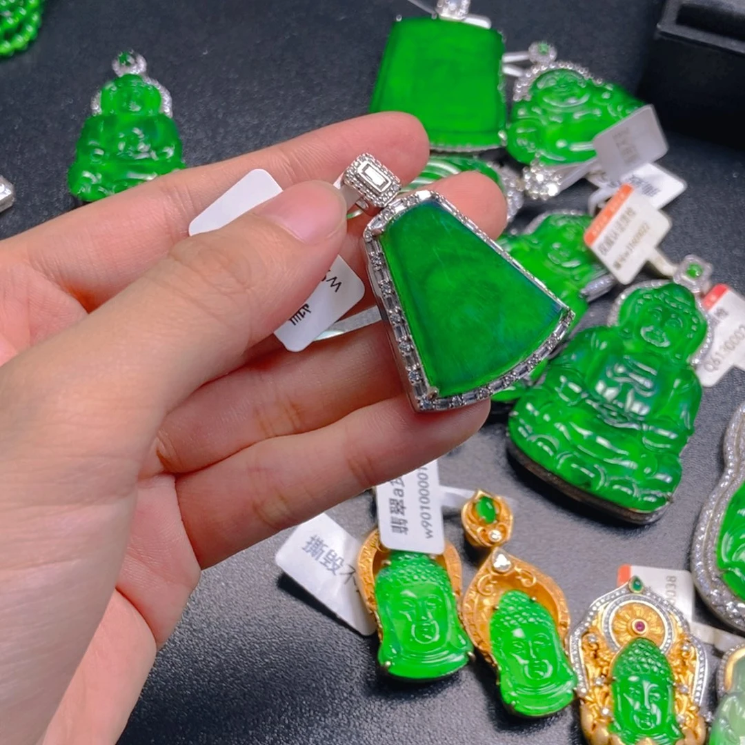 翡翠未镶嵌吊坠(不含链)