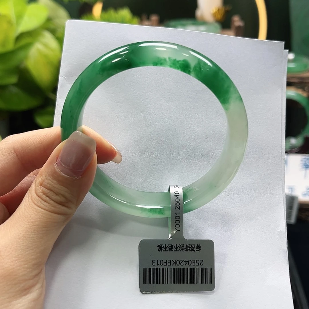 石英质玉手镯未镶嵌➕迪迪52