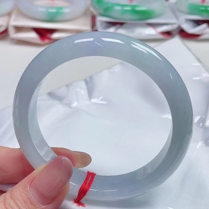 翡翠手镯未镶嵌缅甸翡翠