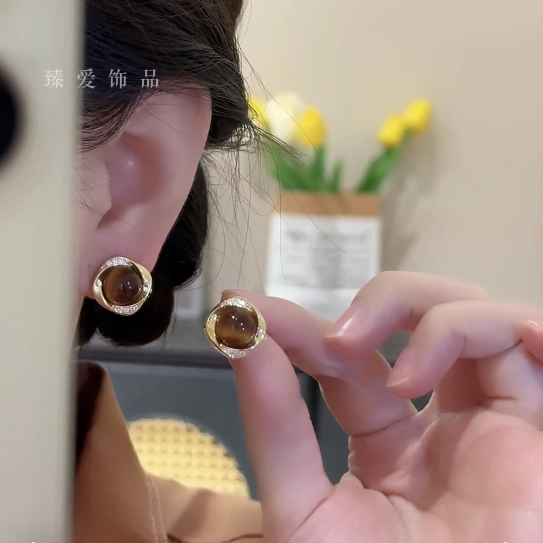 铜合金合成锆石耳饰 虎眼石耳钉韩版复古高级感轻奢气质耳饰