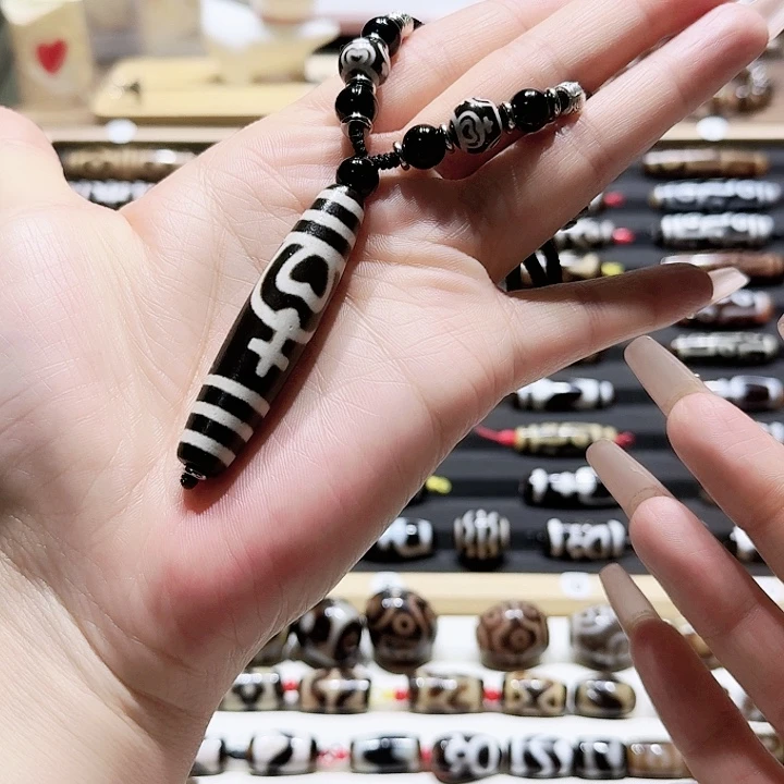 玛瑙/玉髓合金颈饰