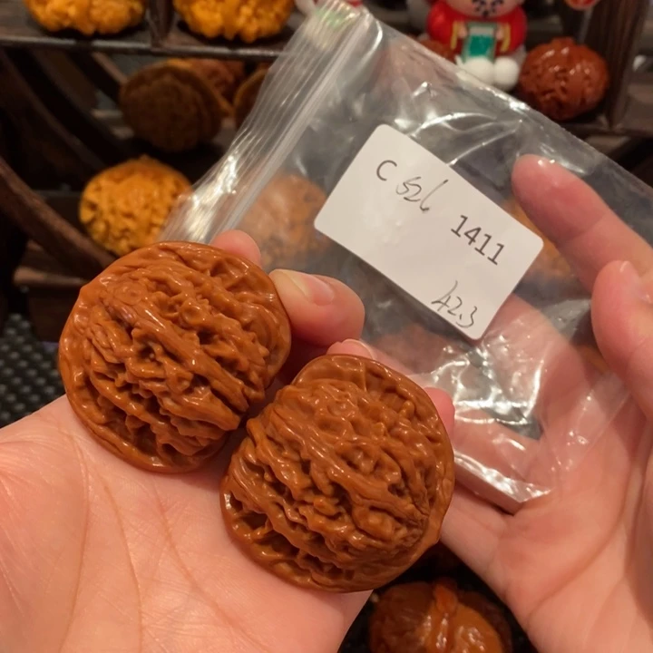 文玩核桃把件温***生精品