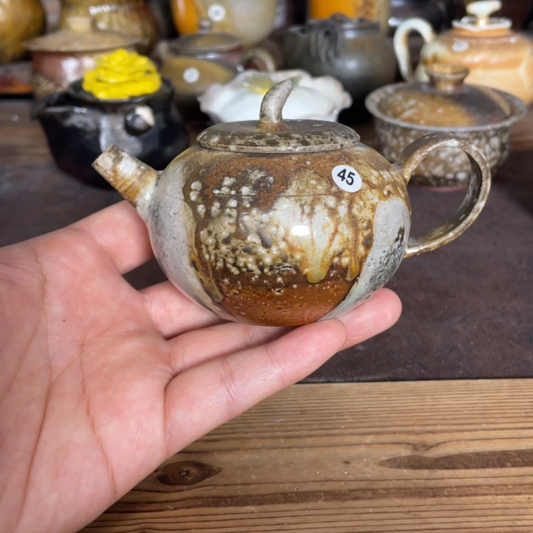 苹果壶。   45。 金珍珠。 柴烧