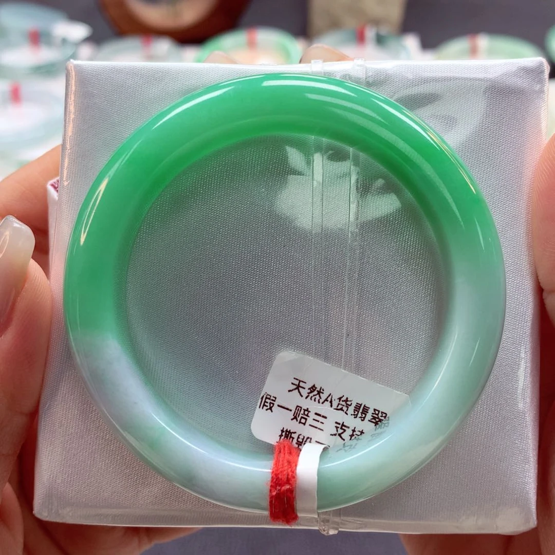 翡翠手镯未镶嵌50正23号88