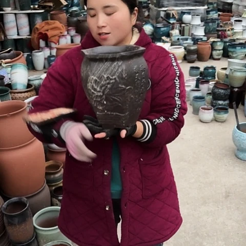 口18高24瑕疵盆子。