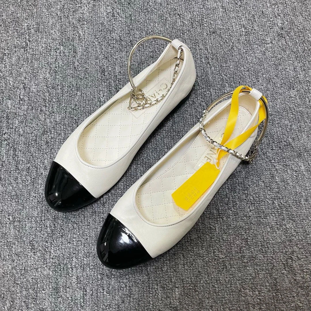 95新 Chanel/香奈儿 （有盒）徽标舒适轻便休闲单鞋  38码/7464