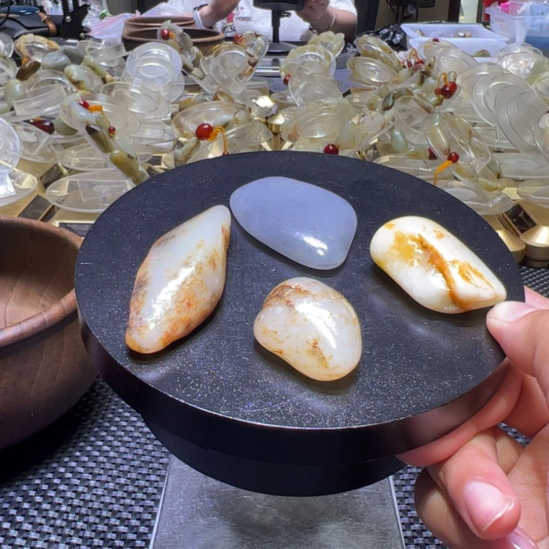 和田玉（子料）未镶嵌吊坠(不含链)85克