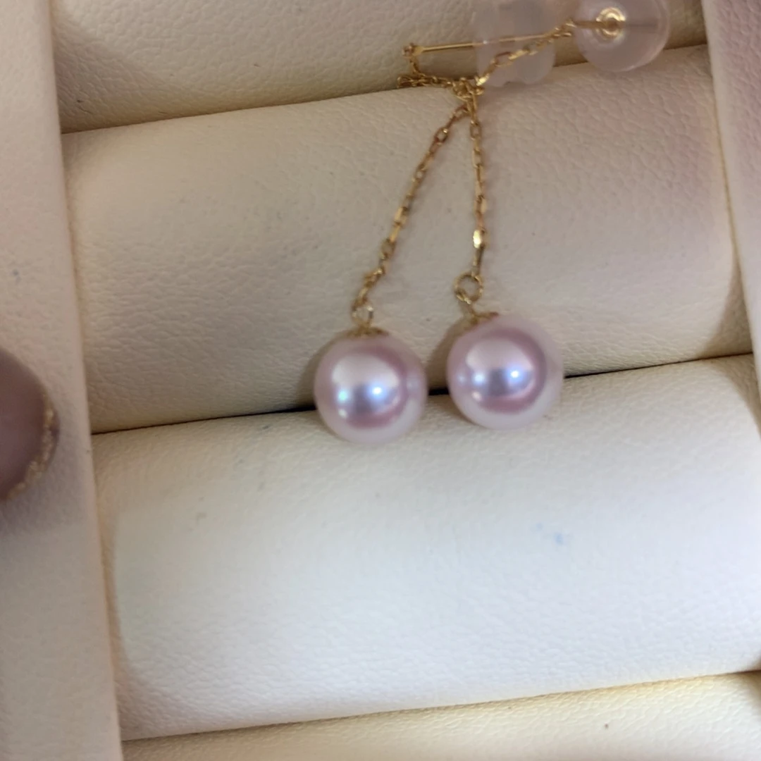 18K金镶嵌海水珍珠耳饰