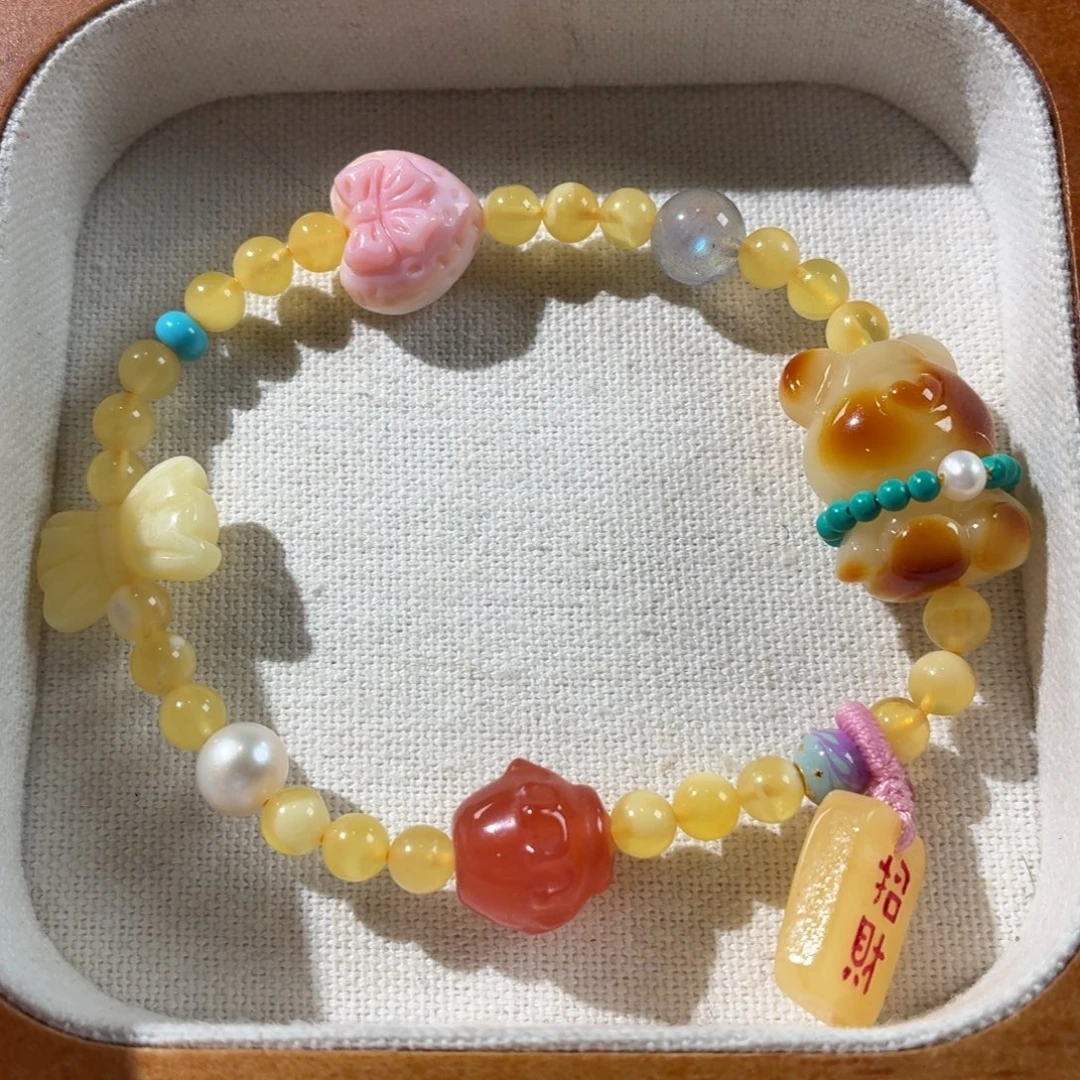 琥珀未镶嵌裸石定制