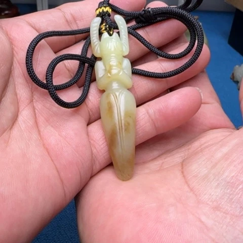 石***志和田玉未镶嵌挂件