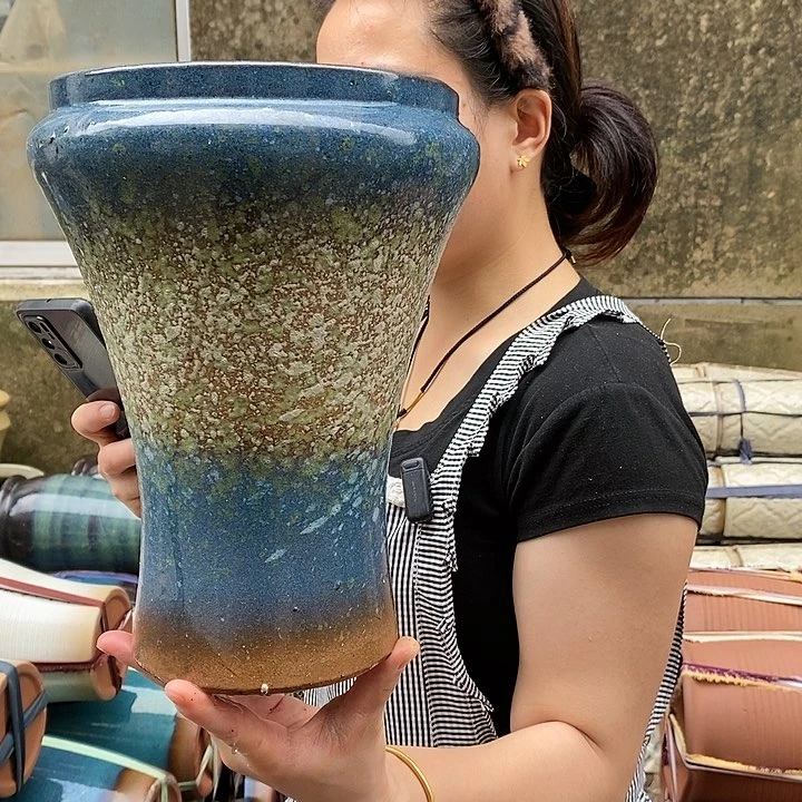 紫砂花盆瑕疵口18高27