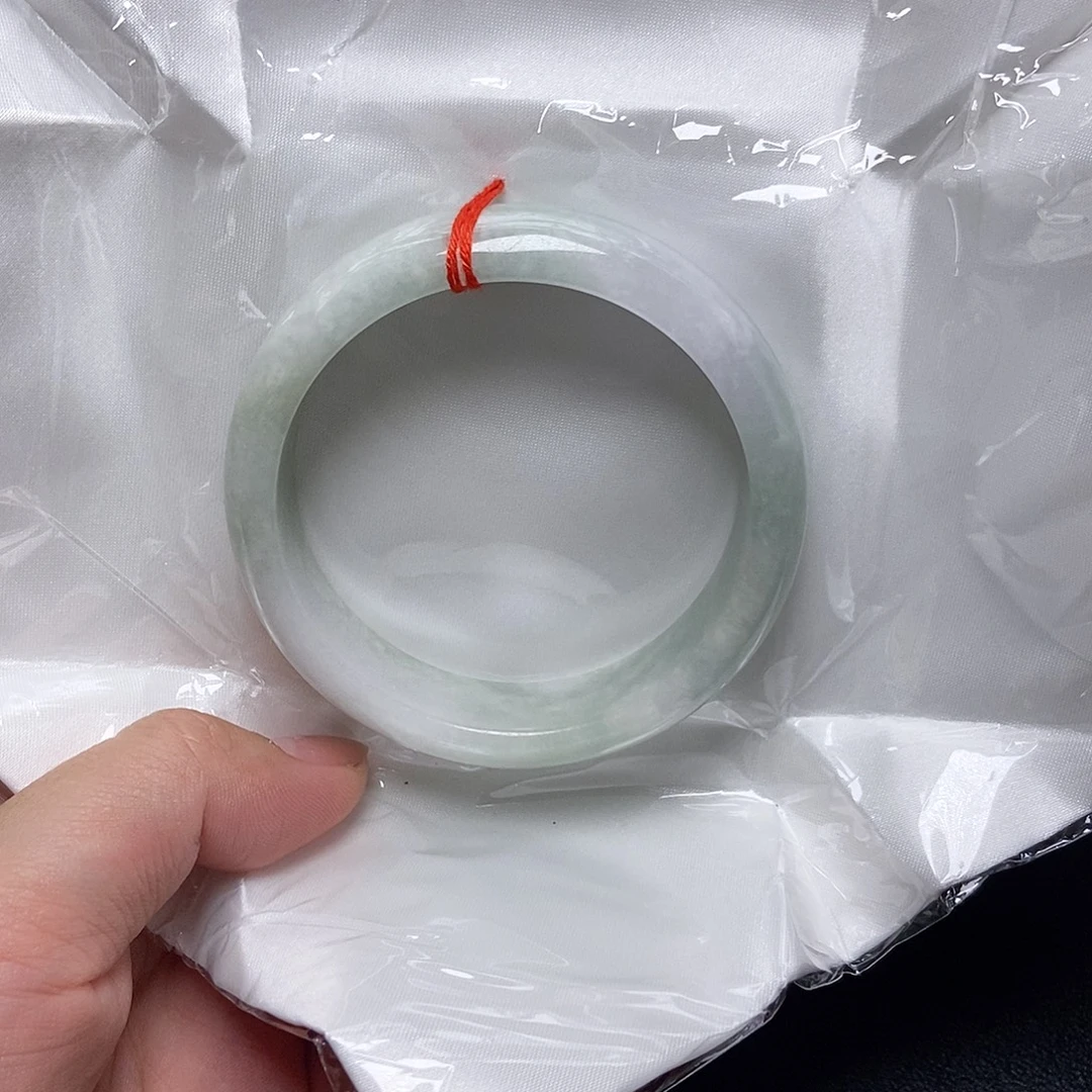 翡翠未镶嵌手镯58圈