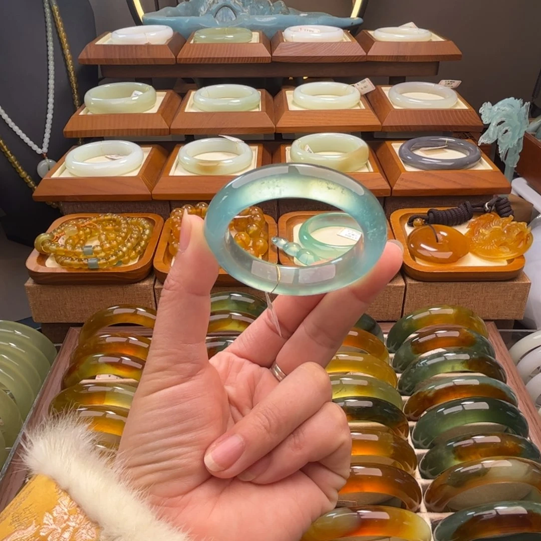 蛇纹石玉未镶嵌手镯52