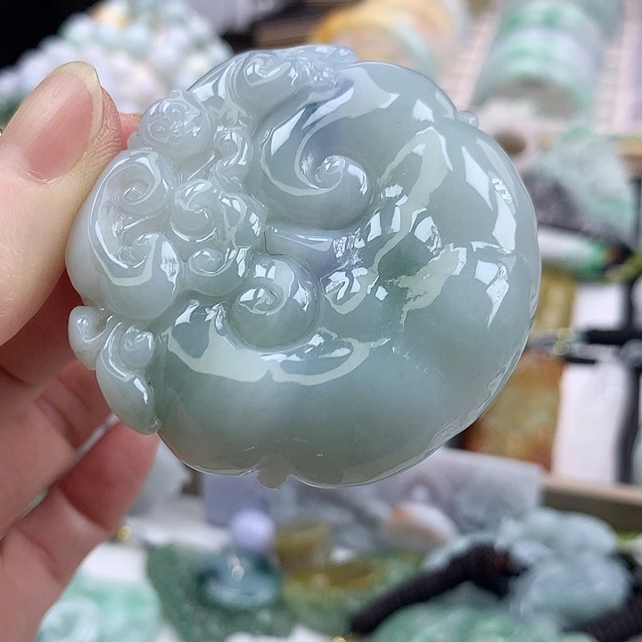 翡翠颈饰未镶嵌平****y吊坠