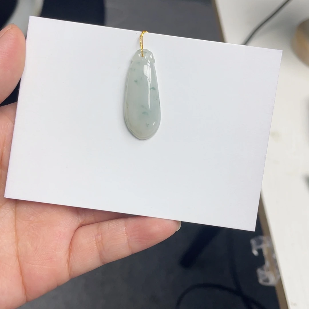 翡翠未镶嵌颈饰福瓜