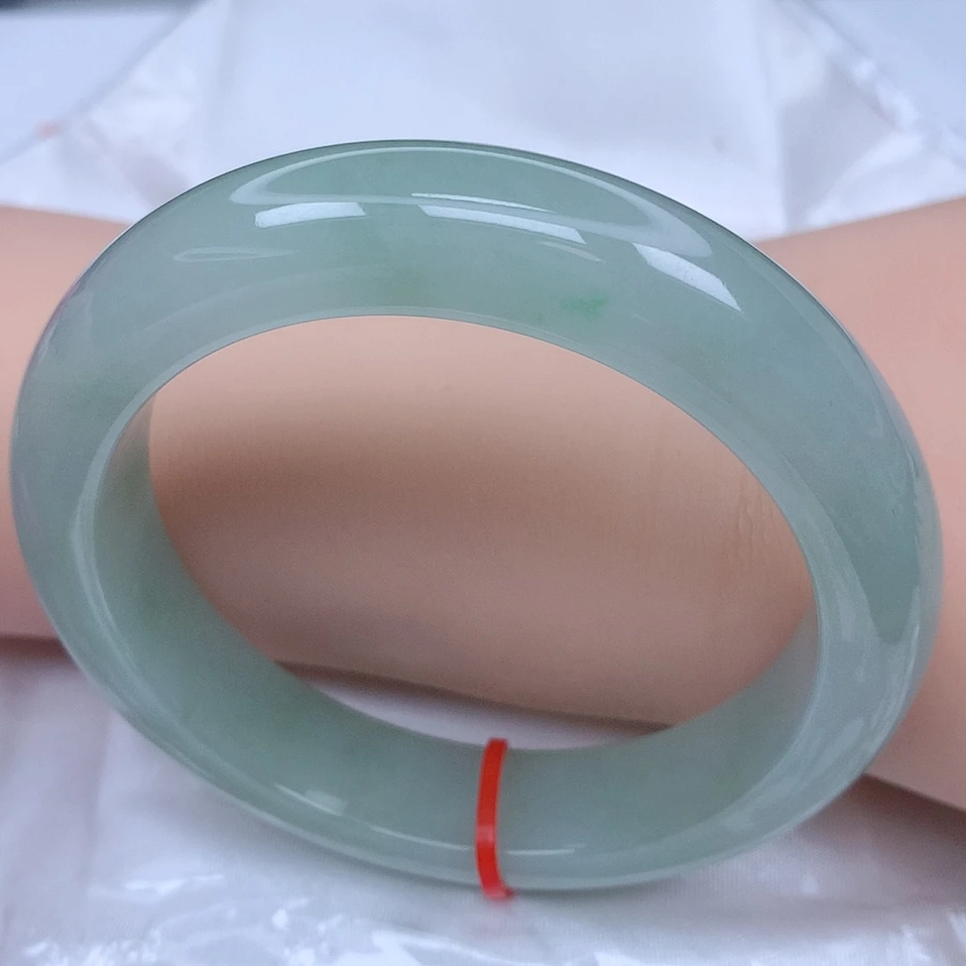 【闪购商品】未镶嵌手镯翡翠，57