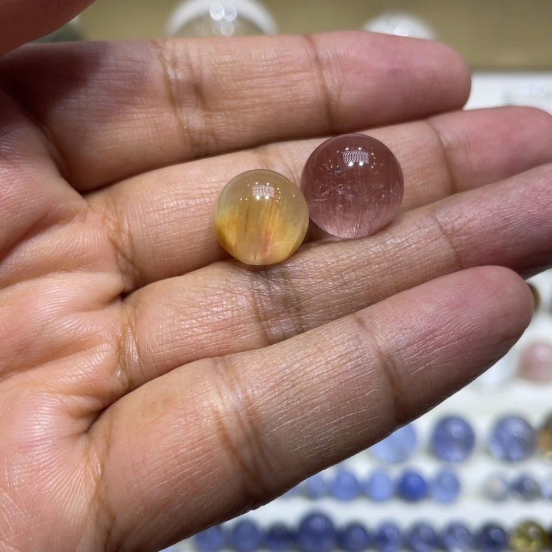 未镶嵌裸石定制托帕石谭*