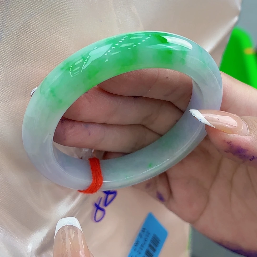 翡翠手镯未镶嵌梅*翡翠手镯