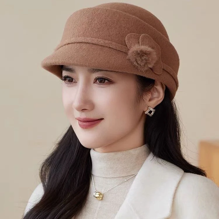 7秋冬季毛呢优雅三叶花朵保暖短檐鸭舌帽显脸小马术帽子