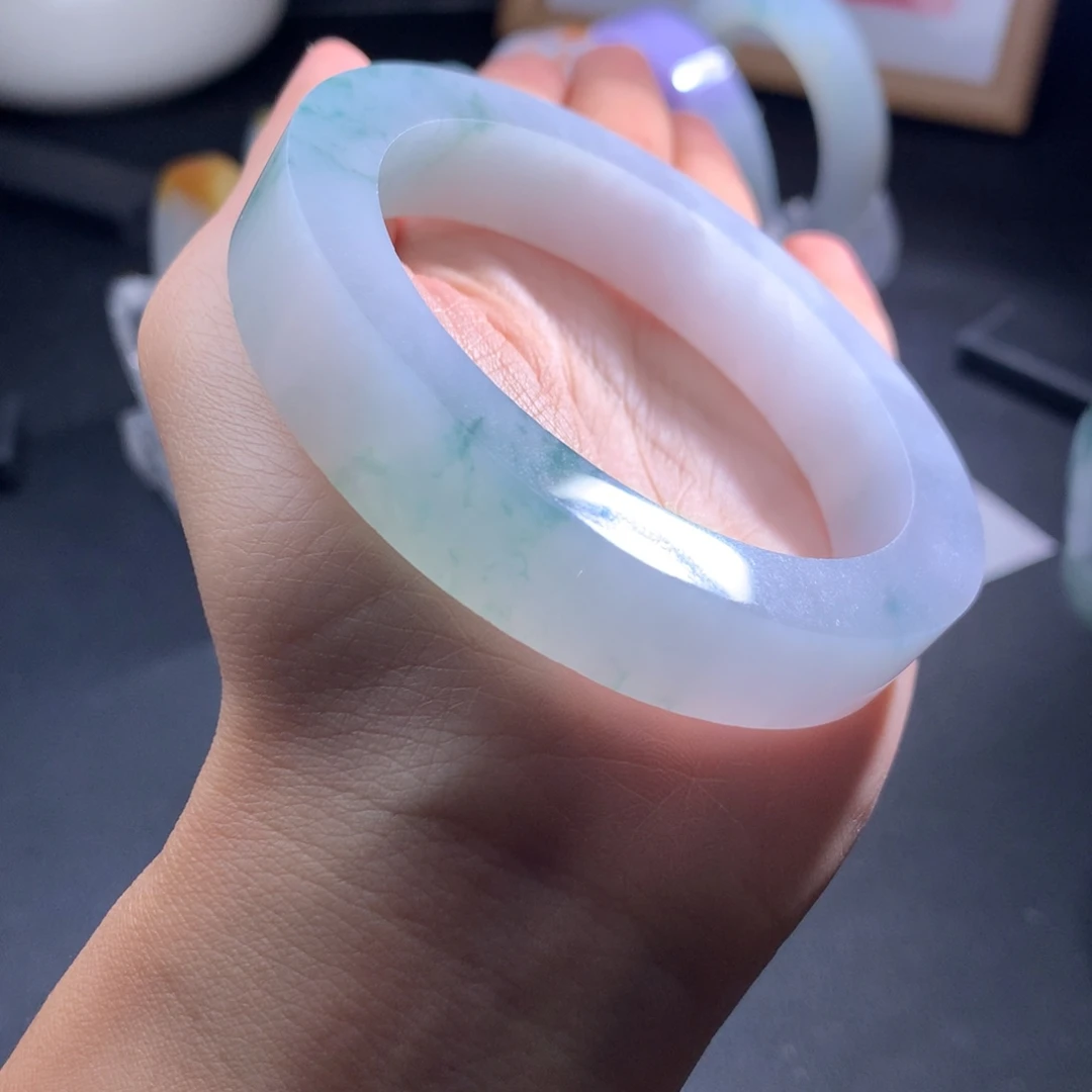 定制翡翠未镶嵌59到63有瑕疵