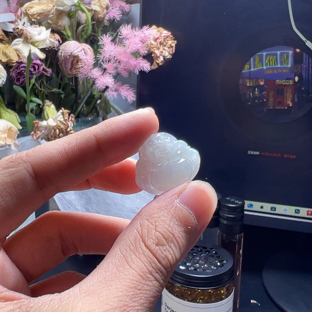 翡翠未镶嵌颈饰翡翠观音