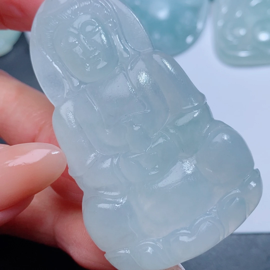 定制翡翠吊坠未镶嵌