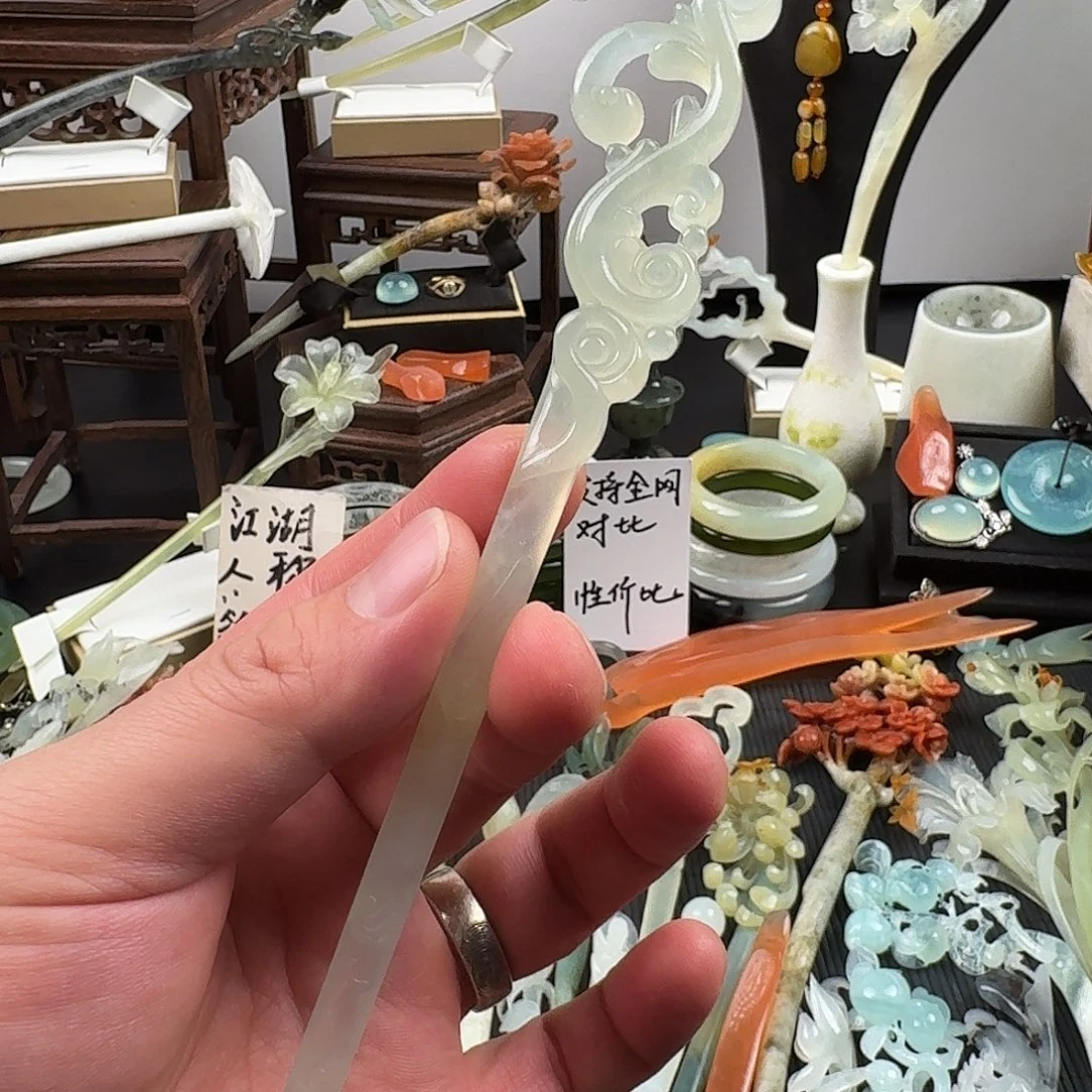 蛇纹石玉未镶嵌发饰